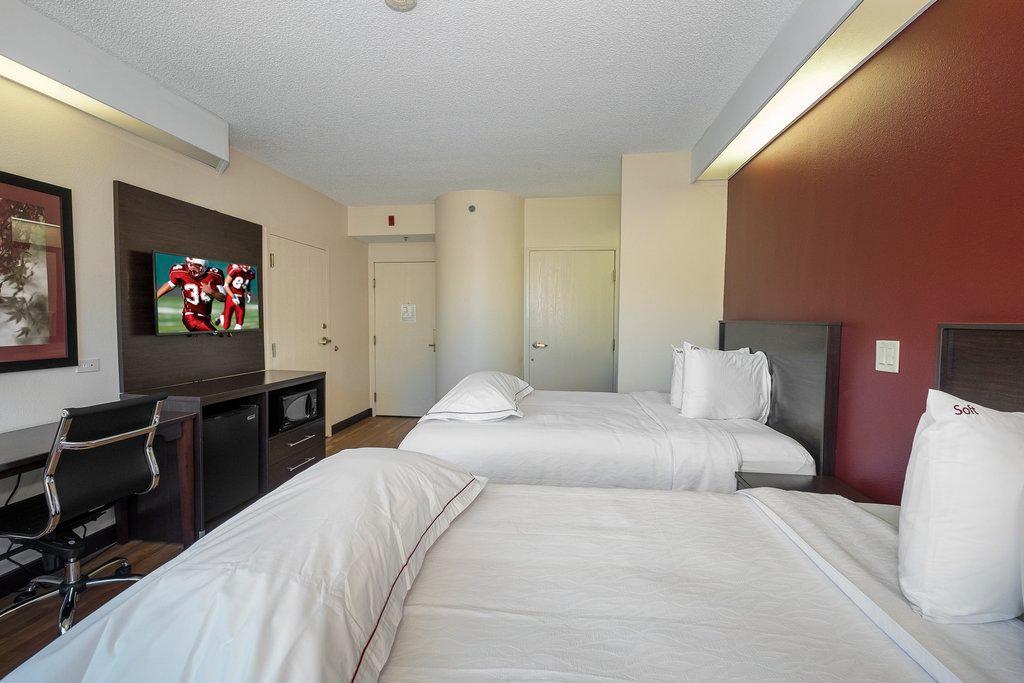 Spark By Hilton Bentonville Bagian luar foto