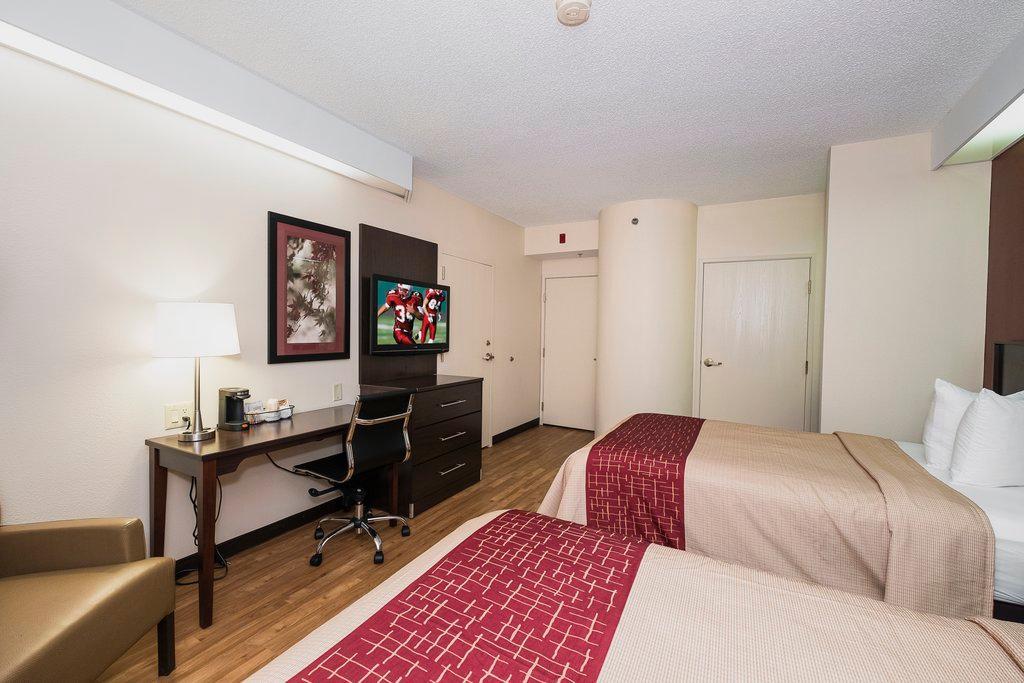 Spark By Hilton Bentonville Bagian luar foto
