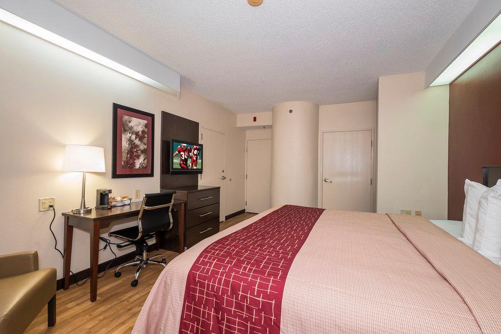 Spark By Hilton Bentonville Bagian luar foto
