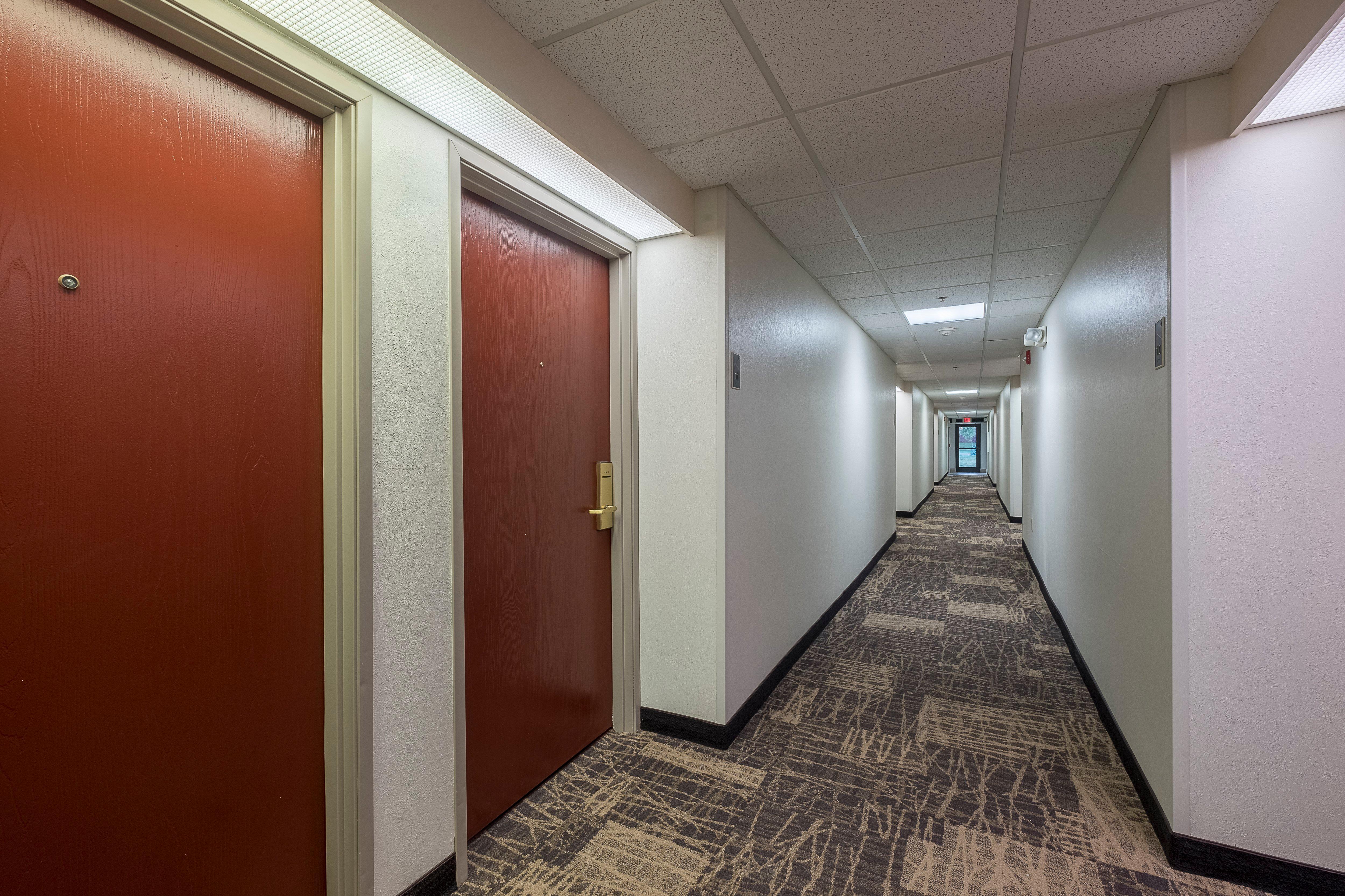Spark By Hilton Bentonville Bagian luar foto