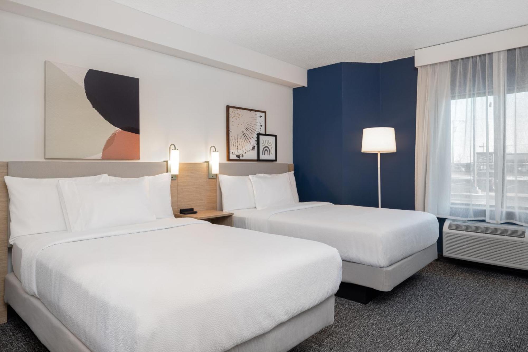 Spark By Hilton Bentonville Bagian luar foto
