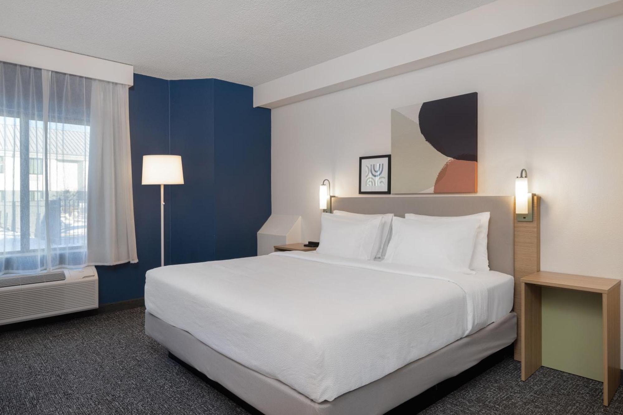 Spark By Hilton Bentonville Bagian luar foto