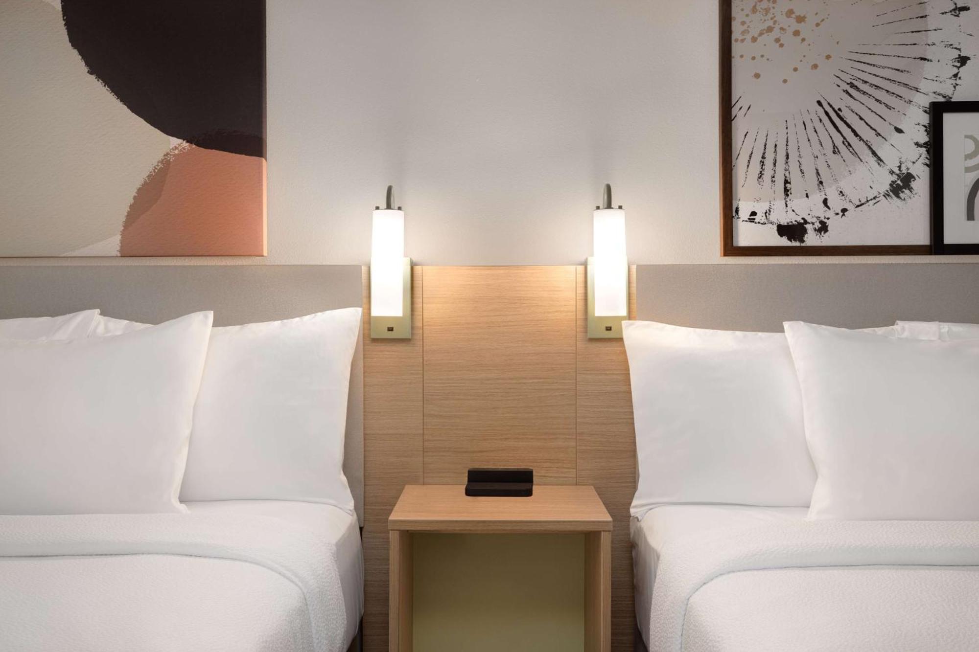 Spark By Hilton Bentonville Bagian luar foto