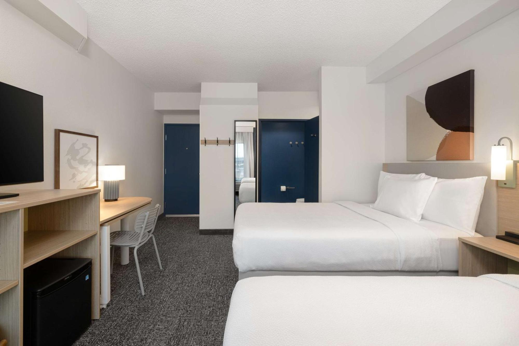 Spark By Hilton Bentonville Bagian luar foto